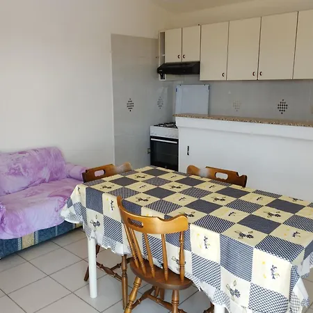 Orosei-sardegna-appartamento 5 Posti Letto Con Giardino *
