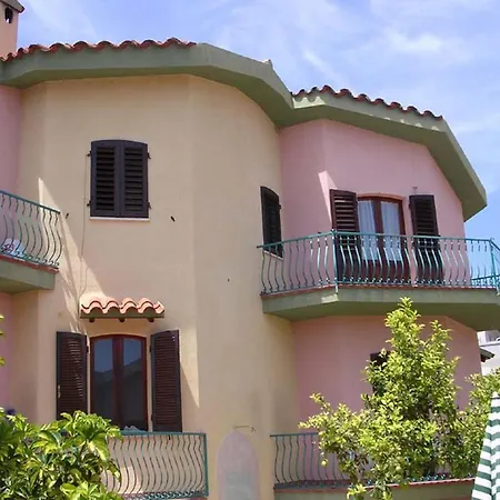 Orosei-sardegna-appartamento 5 Posti Letto Con Giardino Orosei