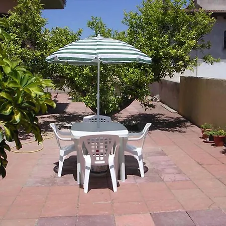 Orosei-sardegna-appartamento 5 Posti Letto Con Giardino Apartment Orosei